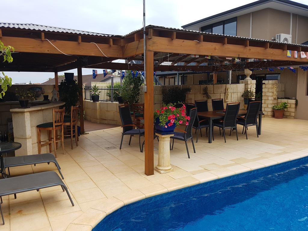 Ocean Reef Homestay Perth Exterior photo